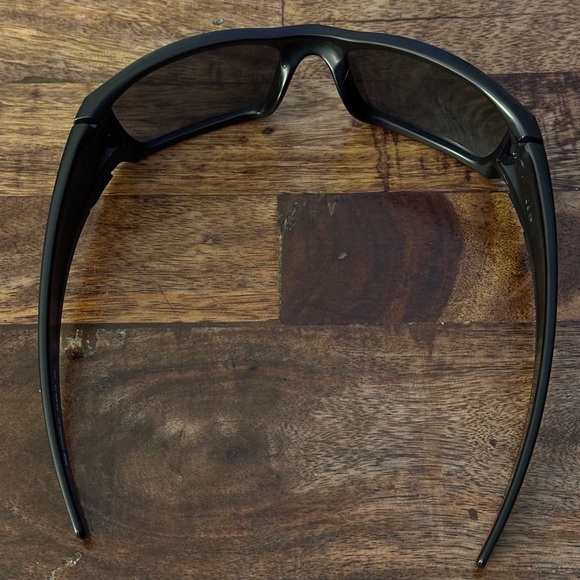 Oakley Fuel Cell sunglassess - Picture 5 of 9